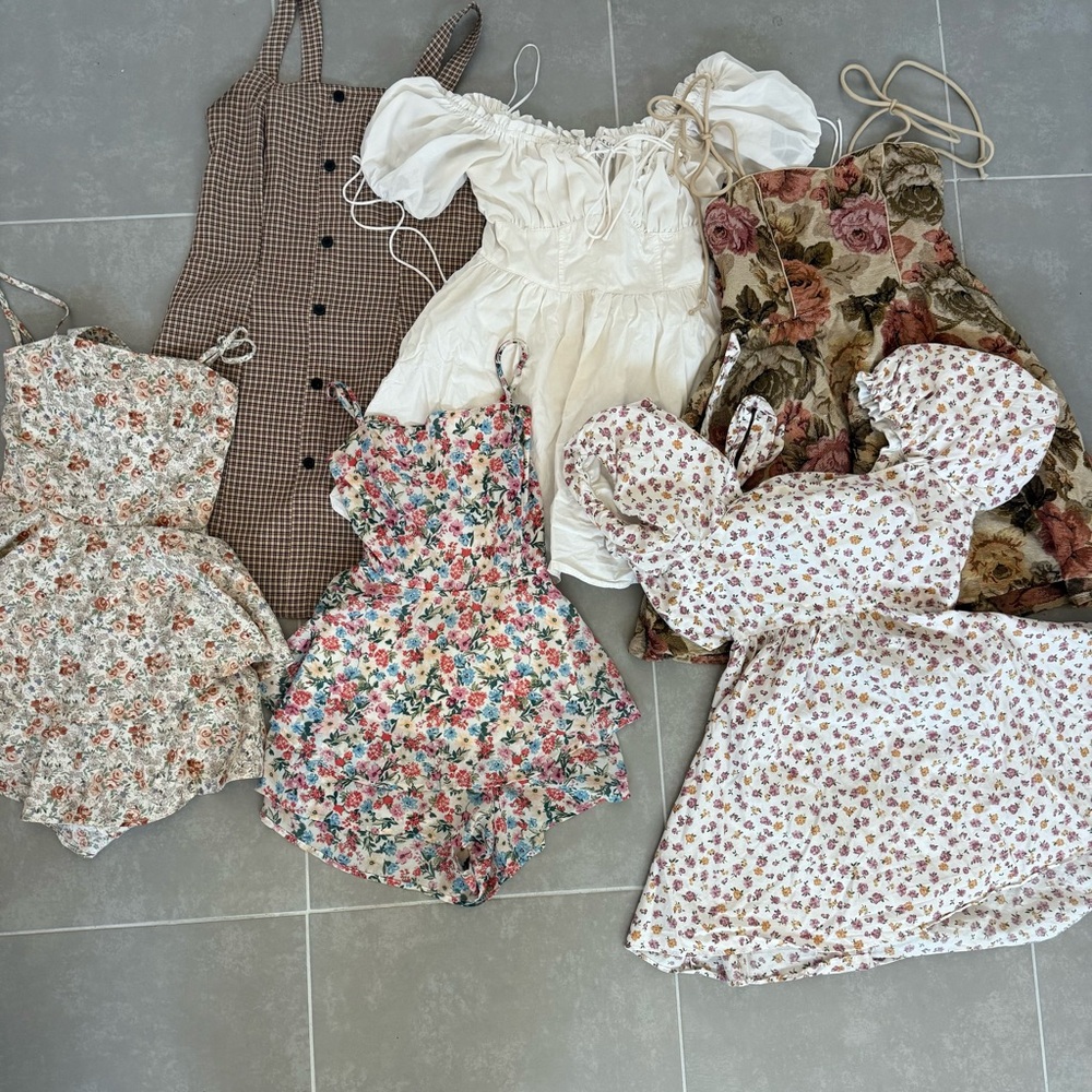 Lot of Teen Dresses, Rompers, Skirts Mixed Floral & Gingham 21 pieces total
